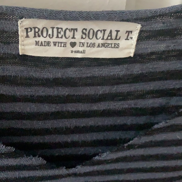 Urban Outfitters Project social t vneck top - Picture 3 of 3